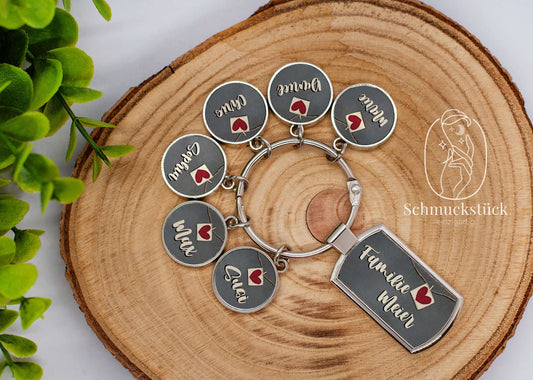 Schlüsselanhänger mit persönlichem Foto und 4-7 Charms, eine einzigartige Möglichkeit, Erinnerungen festzuhalten.