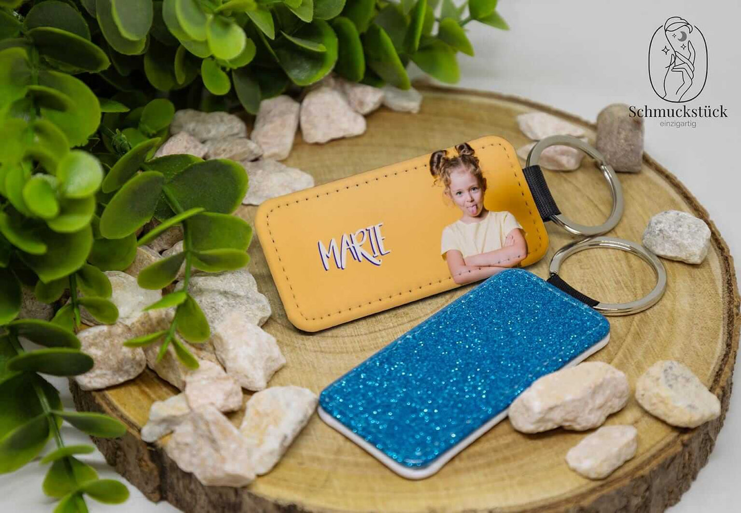 personalisierter Schlüsselanhänger mit eigenem Foto & Text, Schmuckstück - einzigartig