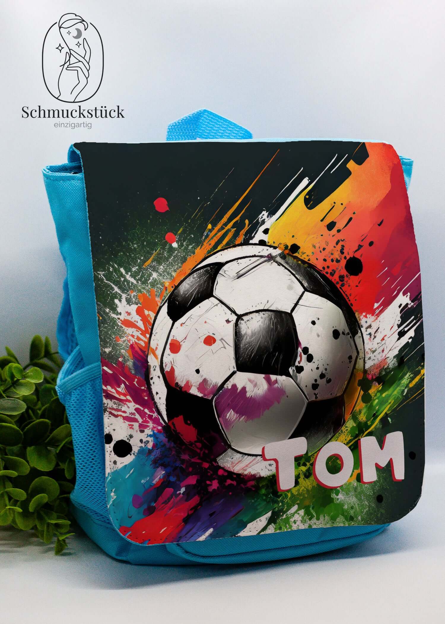 Ein personalisierter Kinder-Rucksack der lebendige Farben und Individualität ausstrahlt.
